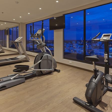Holiday Inn Express Yopal By Ihg Exteriör bild
