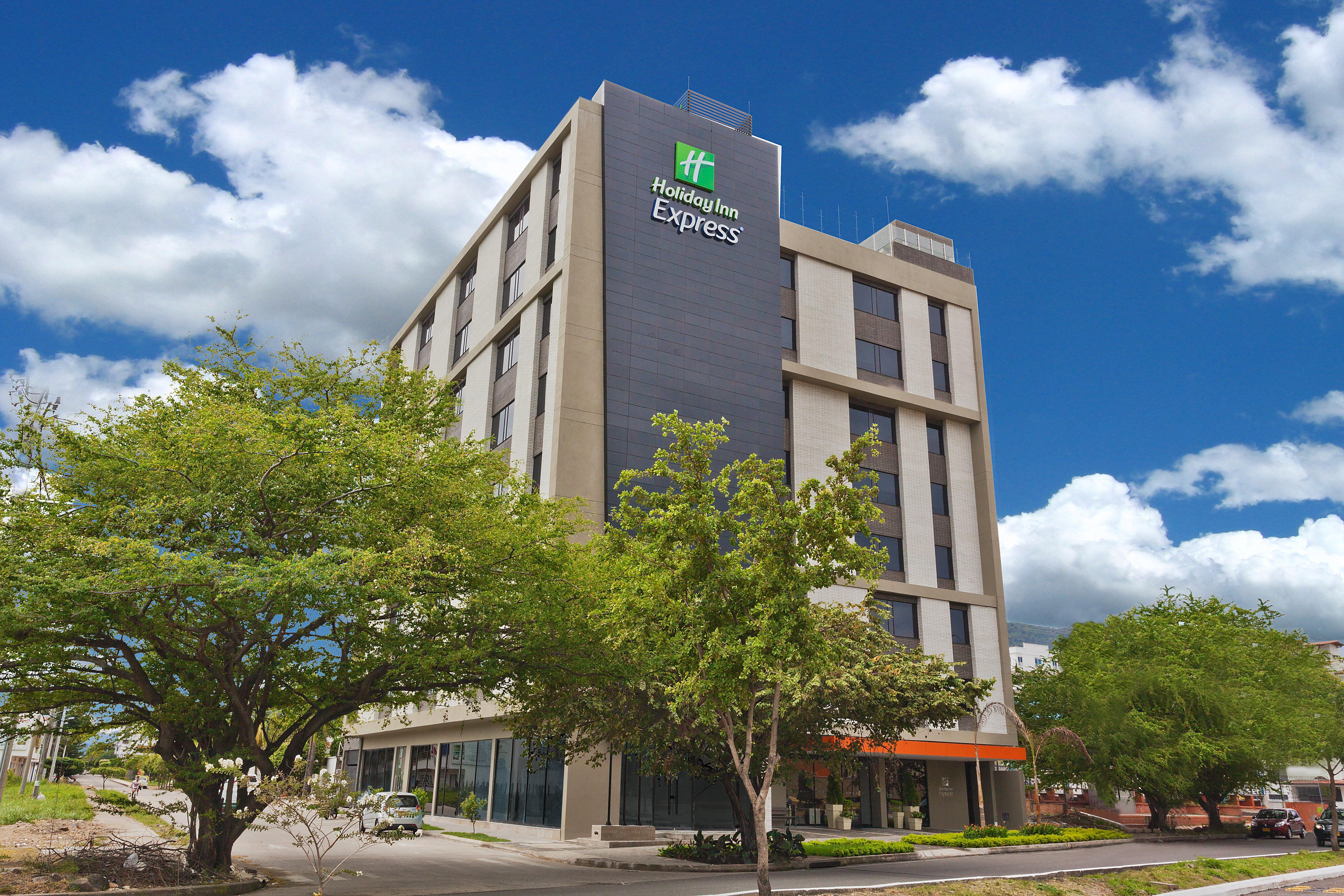 Holiday Inn Express Yopal By Ihg Exteriör bild