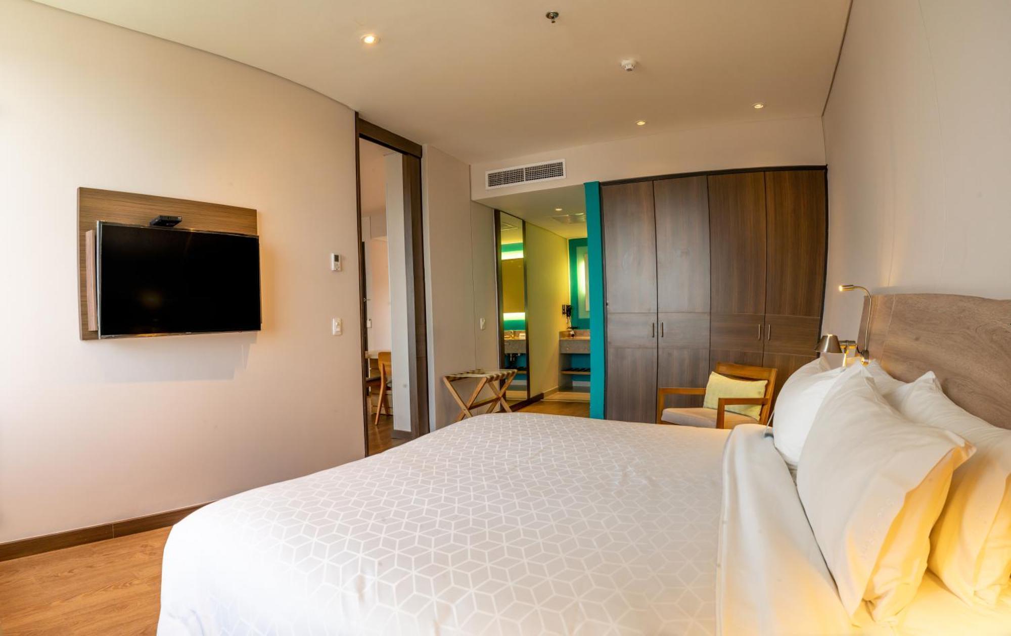 Holiday Inn Express Yopal By Ihg Exteriör bild